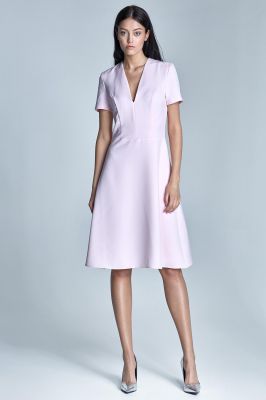 Elegancka Różowa Sukienka Midi z Głębokim Dekoltem w Szpic