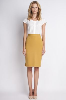 Mustard pencil skirt with subtel pleats